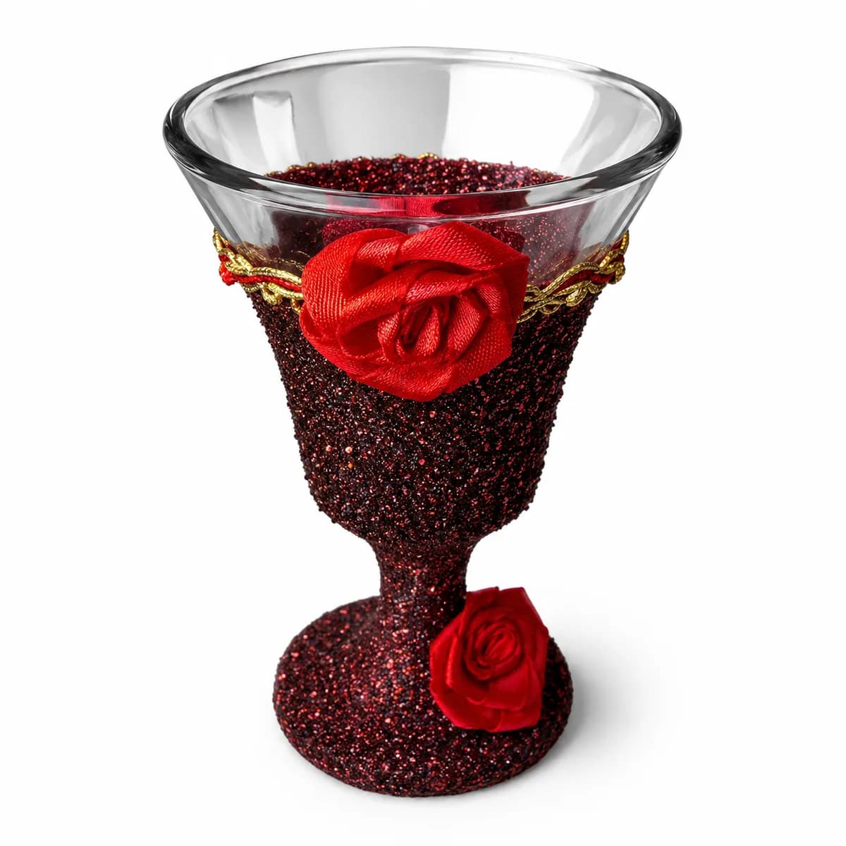 Taça Cálice Ornamentada Bordô com Fita Dourada e Vermelho e Rosas Vermelhas